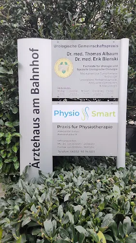 2 - Herr Dr. Rainer-Jörg Hettinger