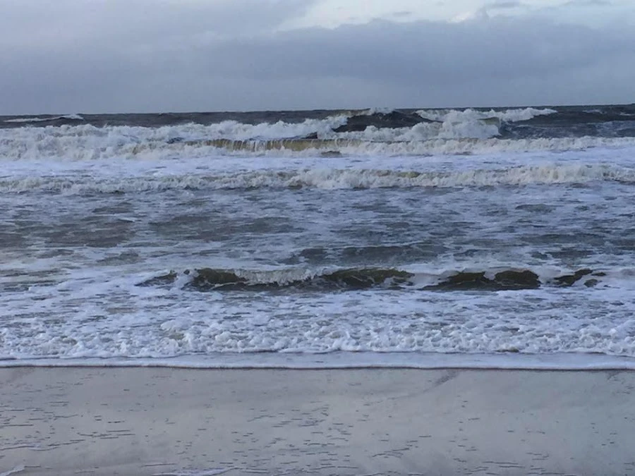 1 - Herr Dr. Tirapol Sorncharoen