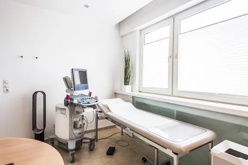 3 - Herr Dr. (Univ. Zagreb) Damir Pernar