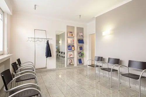 6 - Herr Dr. (Univ. Zagreb) Damir Pernar