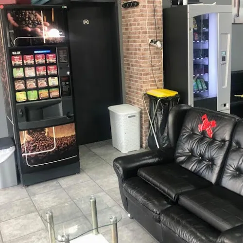 3 - Herrenfriseur Kronen Coiffeur