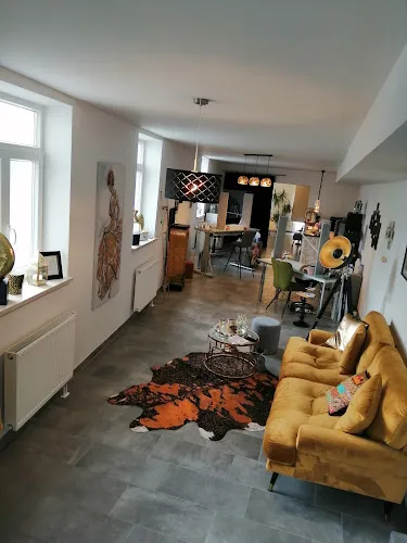 4 - Hevi Style Herrenfriseursalon