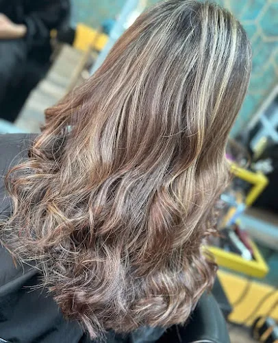 6 - Hewis Hair & Beauty