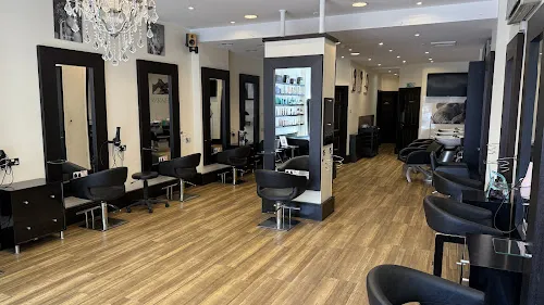 3 - HG SKIN & AESTHETICS