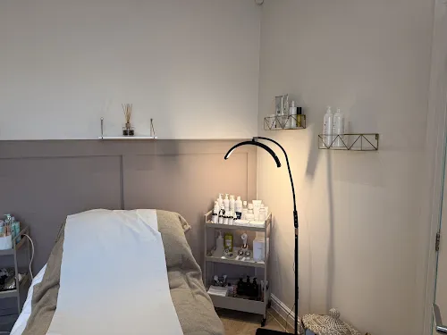 6 - High Maintenance skincare studio