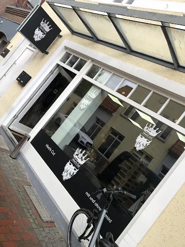 4 - Hivo’s Cut Barber Salon