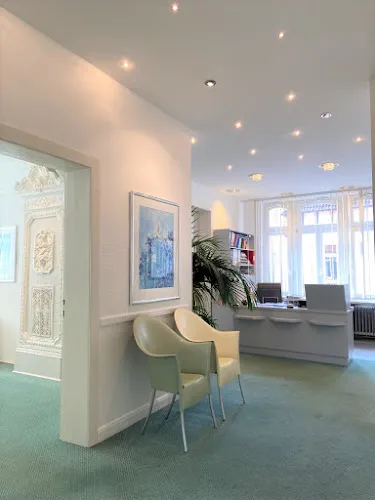 2 - HNO-Praxis Dr. med. Jörg Landwehr