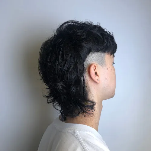 3 - Honey Blonde Hair Salon & Gold hair studio