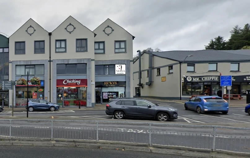 1 - Honey Nails and Beauty