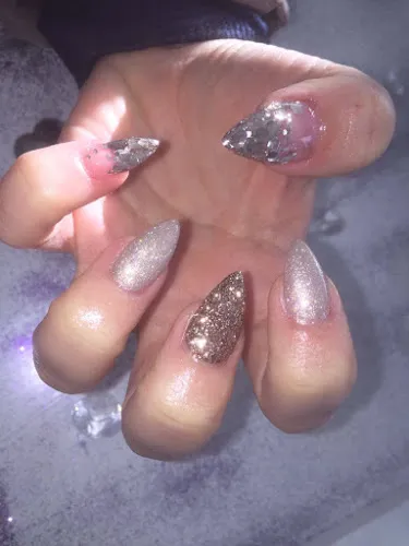 3 - Honie’s Nail Hairdressing & Beauty