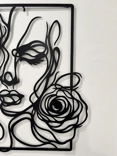 6 - House Of Hair On Kent