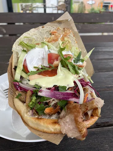 4 - HUGOO DÖNER