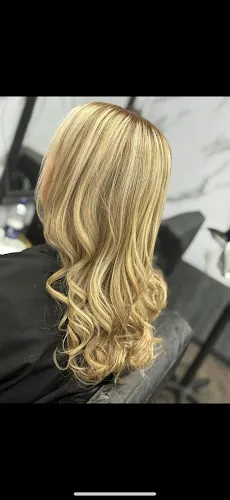 3 - Hunter & Dublin Hairdresser