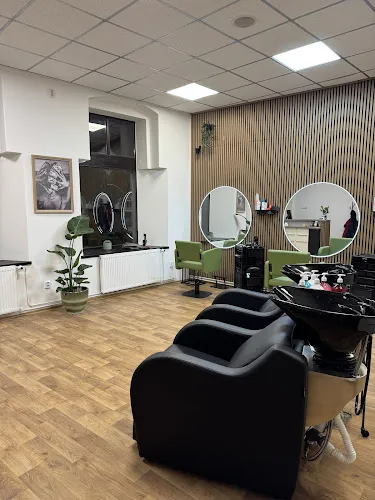 3 - Huyen Havlištová