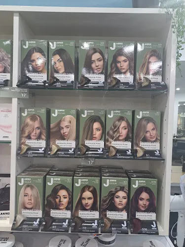 2 - Iconic Nails and Beauty Lounge Taree