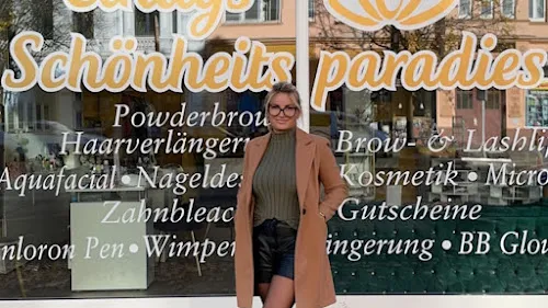 2 - ICY Coffee and Beauty