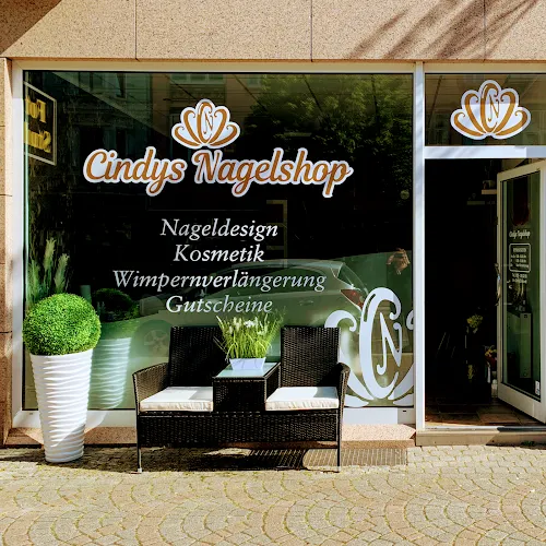 7 - ICY Coffee and Beauty