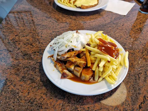 4 - Imbiss Brutzelhütte