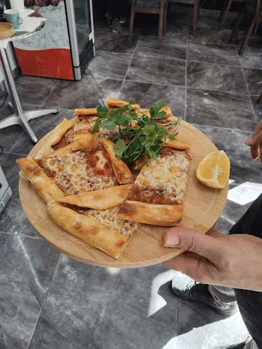 8 - Imbiss Gourmet Stäbchen