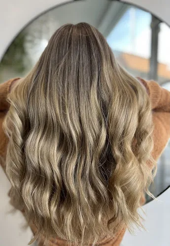 2 - Impact unisex studio by nv