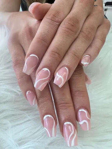 3 - Indis Lash & Beauty ( Beauty , Hair and lash)