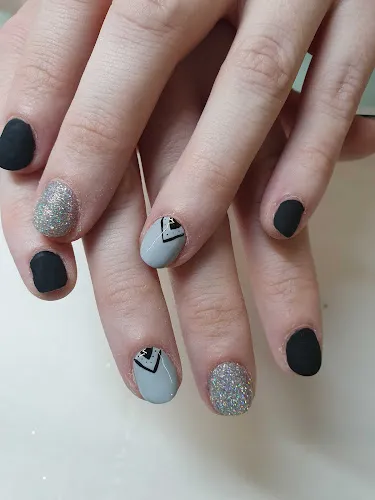 6 - Inner Beauty Gorey