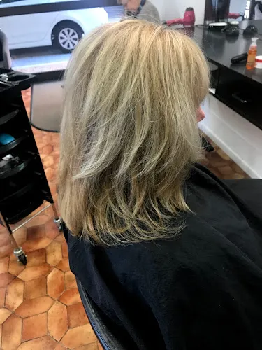 6 - Inspiration Hair Design