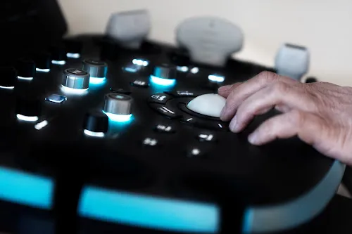 7 - Internistische Hausarztpraxis Dr. med. univ. Haidong Teng