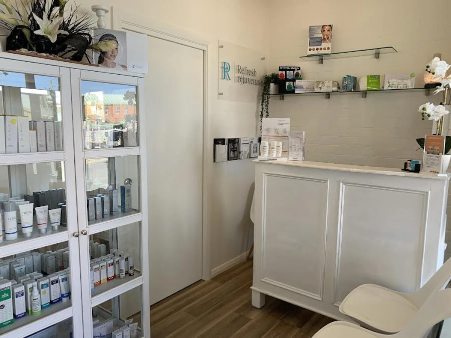 1 - Inverell nails & beauty