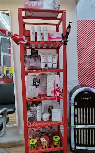 6 - ISalon Hairdressers