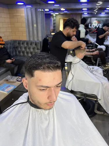6 - Istanbul barber