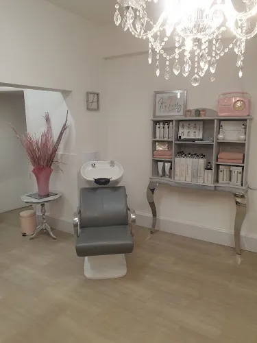 8 - Its Lovely Hair and Beauty