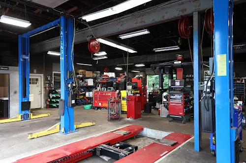 5 - J & E Services Station