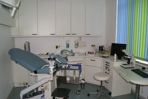 2 - J. Rasouli-Arsala Fachärztin für Frauenheilkunde und Geburtshilfe