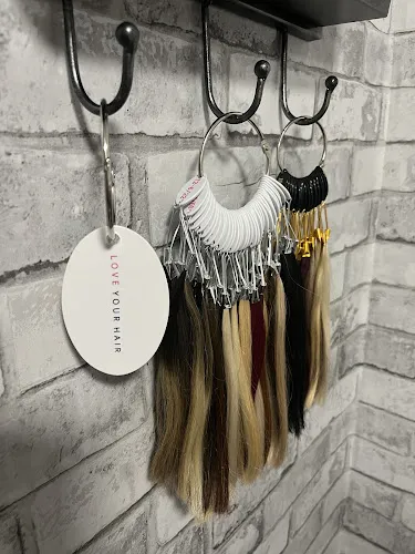 6 - Jagged Edge Hair & Beauty Salon