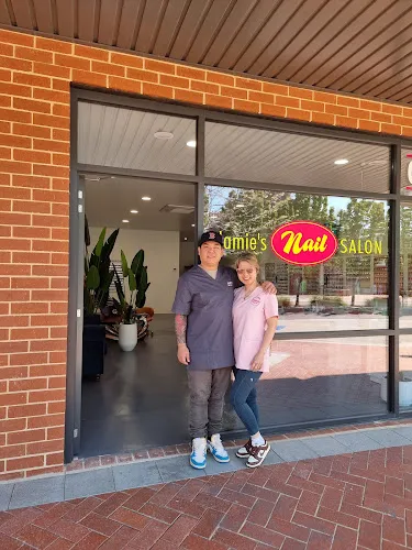 2 - Jamies nail salon