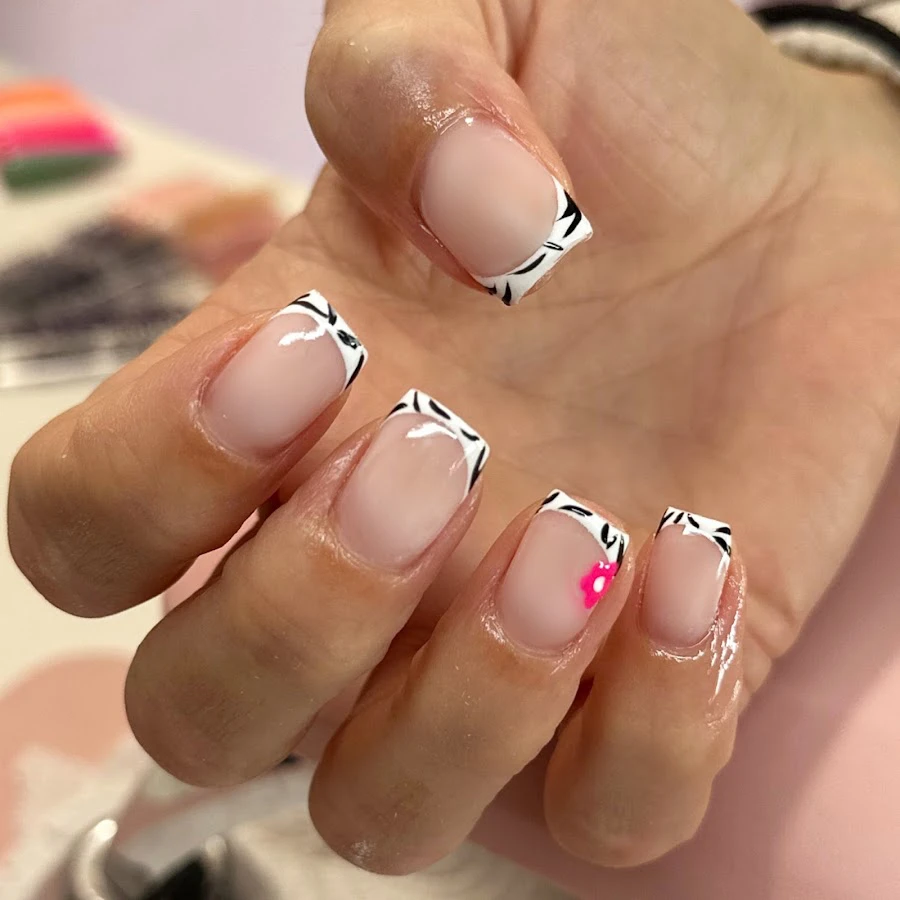 1 - Jasmine Nails Bar
