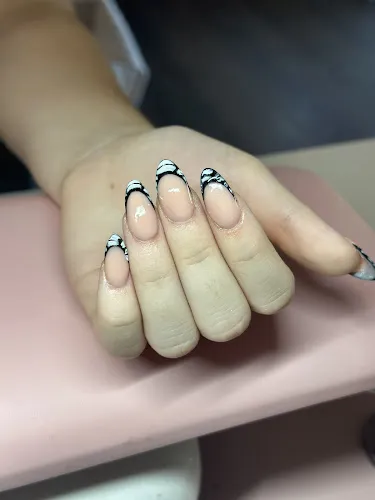 3 - Jasmine Nails Bar