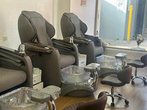 3 - Jeminy Hair & Health