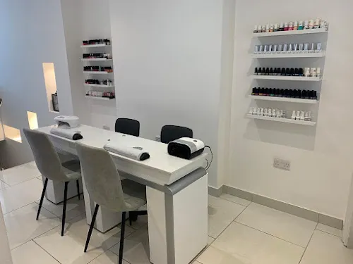 4 - Jeylo hair & beauty