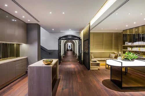 1 - Jims Hairstylist