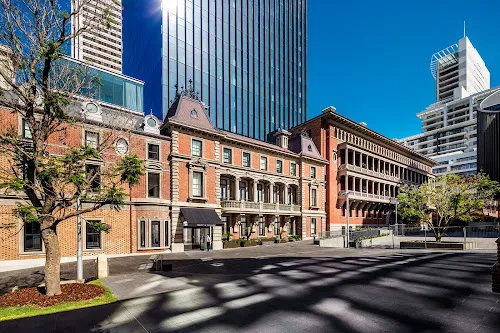 3 - Jims Hairstylist