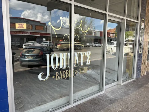 1 - Johnnyz Barber & Shop
