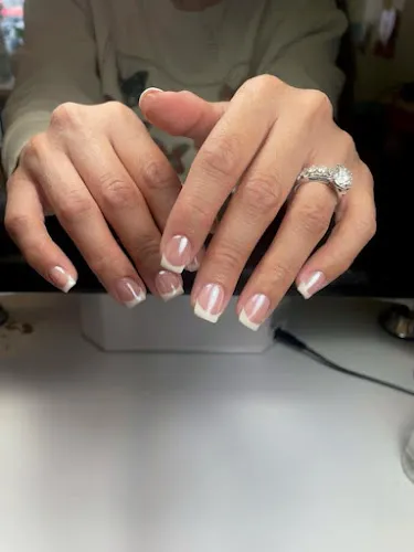 4 - Johnstone nails