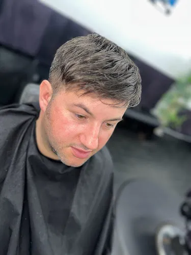 6 - Jonathan R Forbes Hair Salon