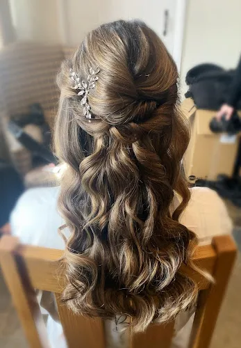 5 - JR Bridal Hair