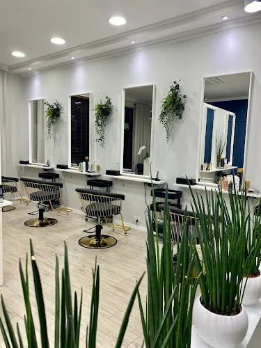 2 - Juka Hair Design