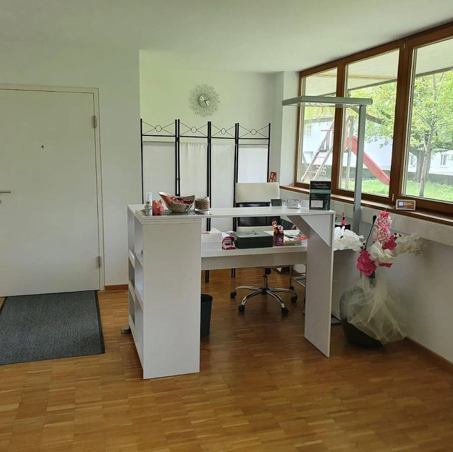 1 - Julia Aicher Friseure