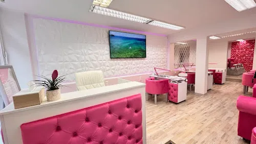 3 - Julia Kosmetik Studio - Nagelstudio - Wimpernverlängerung - Permanent Make - up