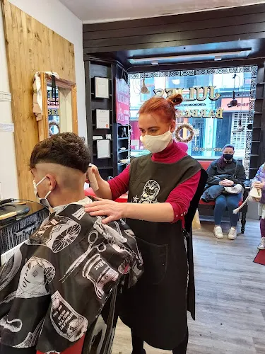 1 - Julies Barbershop